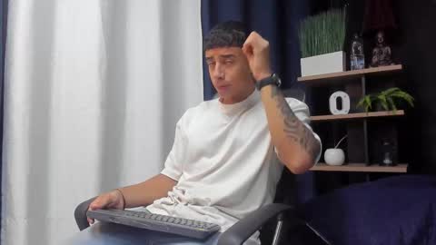 jaze_bradley online show from 11-25-25, 11:32