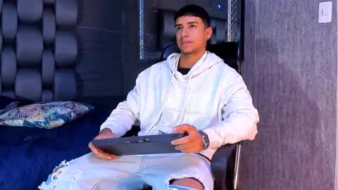 jaze_bradley online show from 01-15-26, 11:15