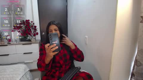 Snapshot of jazmin1000 chatting on 12-24-24, 11:49 valentin online show from 12-24-24, 11:49