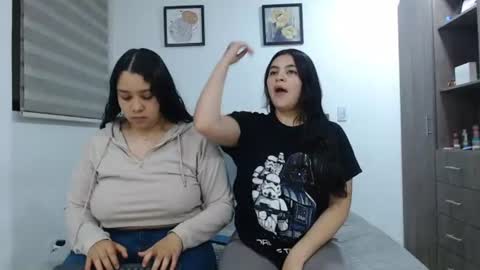 Jazmin and Scarlett online show from 06-09-26, 09:43