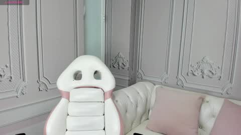 Snapshot of jazmin_goddes chatting on 12-28-24, 02:22 JAZMIN online show from 12-28-24, 02:22