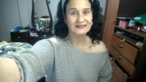 Snapshot of jazmin_rios chatting on 06-28-26, 12:55 jazmim online show from 06-28-26, 12:55