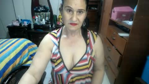 Snapshot of jazmin_rios chatting on 07-06-26, 12:02 jazmim online show from 07-06-26, 12:02