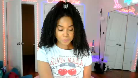 Snapshot of jazminefox chatting on 06-16-26, 03:14 Jazmine Fox online show from 06-16-26, 03:14