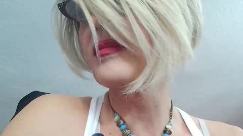 Snapshot of jbisex chatting on 12-02-25, 12:16 Jbisex online show from 12-02-25, 12:16