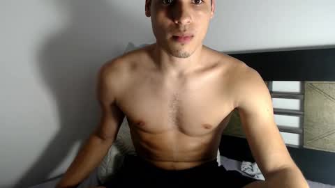 Lin online show from 12-01-25, 01:43