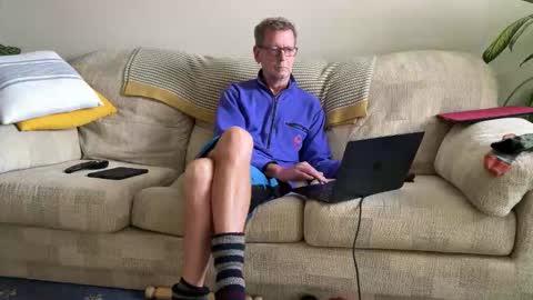 Jon online show from 10-05-25, 03:54