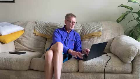 Jon online show from 10-11-25, 10:36