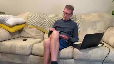 Jon online show from 10-26-25, 05:41