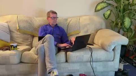 Jon online show from 11-18-25, 11:15