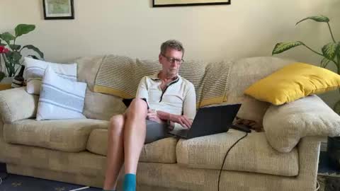 Jon online show from 04-06-26, 02:07