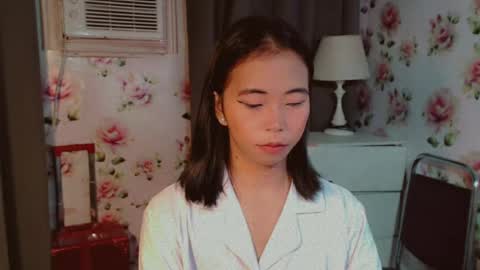 vivian online show from 07-27-26, 02:51