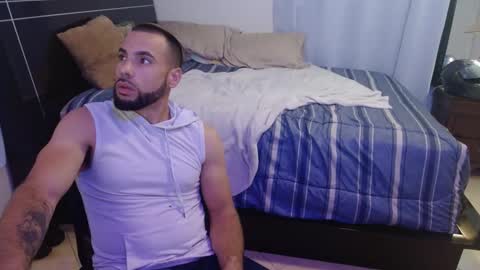 Snapshot of jcmax305 chatting on 03-02-25, 01:16 JcMax305 online show from 03-02-25, 01:16