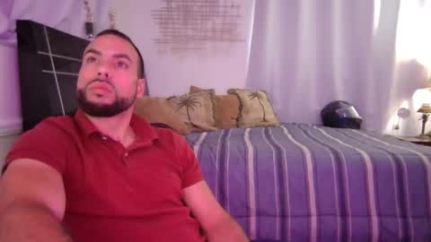 Snapshot of jcmax305 chatting on 03-06-25, 04:17 JcMax305 online show from 03-06-25, 04:17