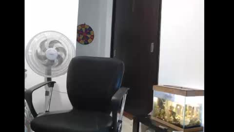 Snapshot of jcolbi chatting on 09-09-25, 09:58 JColbi online show from 09-09-25, 09:58