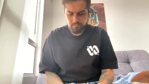 jdsj1a873165 online show from 02-25-26, 12:37