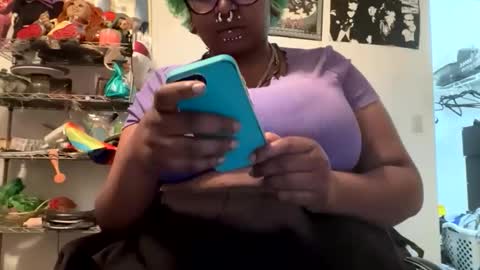 Snapshot of jdx00 chatting on 11-20-25, 01:39 jdx00 online show from 11-20-25, 01:39