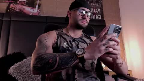 Jean Coleman online show from 11-04-25, 03:38