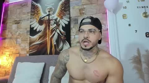 Snapshot of jean_lopez chatting on 02-10-26, 06:06 Jean axelcrow Modelo Independiente online show from 02-10-26, 06:06