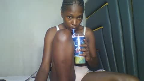 jean online show from 12-21-25, 08:05