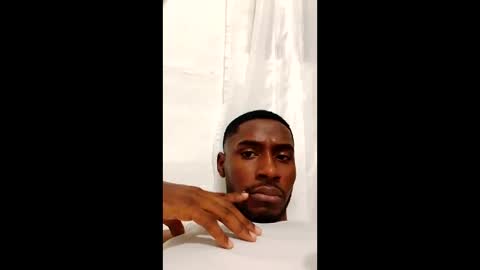 jeancarlos_09598073 online show from 05-04-26, 12:06