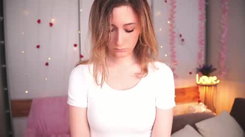 Hello im Mary 3 online show from 05-19-26, 04:19