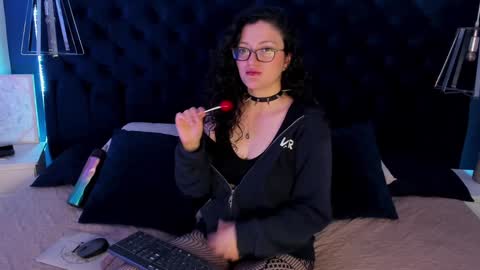 Jean online show from 12-29-24, 10:36