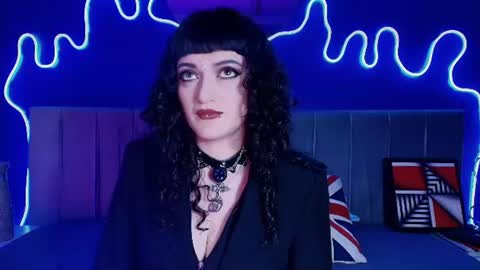 Snapshot of jeannesabatier chatting on 06-17-26, 07:04 Jean online show from 06-17-26, 07:04