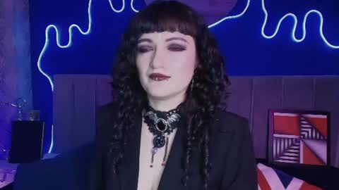 Snapshot of jeannesabatier chatting on 07-21-26, 07:49 Jean online show from 07-21-26, 07:49
