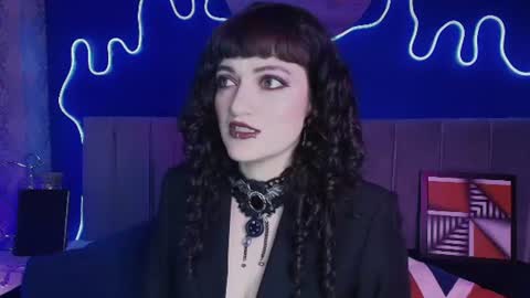 Snapshot of jeannesabatier chatting on 07-21-26, 08:11 Jean online show from 07-21-26, 08:11