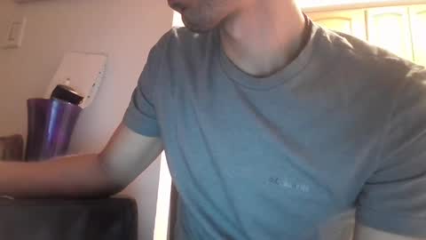 Snapshot of jeanpierbello7 chatting on 01-27-25, 05:03 jean pier bello Silva online show from 01-27-25, 05:03