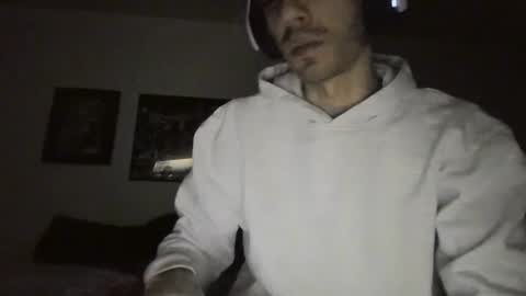 Snapshot of jeanpierbello7 chatting on 03-01-25, 07:30 jean pier bello Silva online show from 03-01-25, 07:30