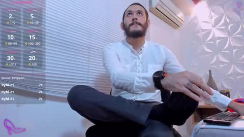 Snapshot of jeanpiere02 chatting on 09-26-25, 03:43 Jeanpiere online show from 09-26-25, 03:43