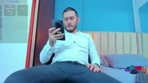 Snapshot of jeanpiere02 chatting on 11-15-25, 03:59 Jeanpiere online show from 11-15-25, 03:59