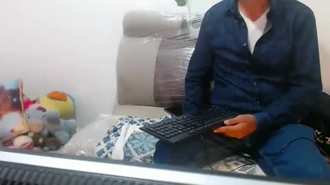 Snapshot of jeans_and_emma chatting on 02-16-25, 08:55 jeans_and_emma online show from 02-16-25, 08:55