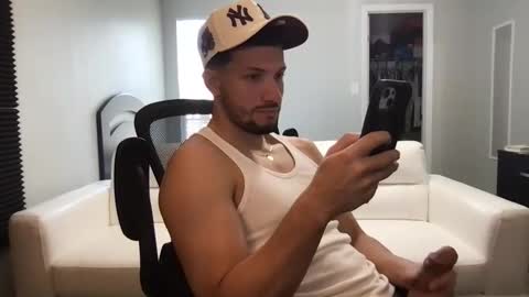 Snapshot of jeanwhitebianco chatting on 09-19-25, 07:36 jeanwhitebianco online show from 09-19-25, 07:36