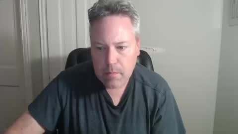 Snapshot of jeb5150 chatting on 10-15-25, 06:35 JE online show from 10-15-25, 06:35