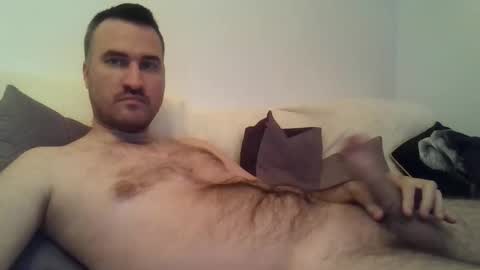 Snapshot of jebeni18 chatting on 10-21-25, 07:58 somefucker6666 online show from 10-21-25, 07:58