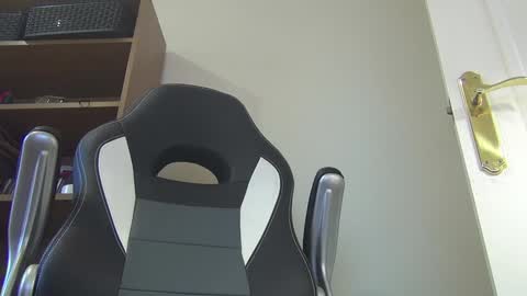 Chris online show from 01-10-25, 10:28