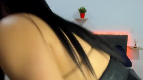  ashley   online show from 01-17-25, 01:04