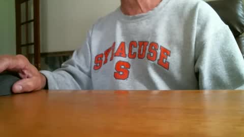 Snapshot of jeffbte315 chatting on 05-15-26, 06:26 jeffbate online show from 05-15-26, 06:26