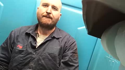 Snapshot of jefferyholland191 chatting on 02-17-26, 05:08 Hardwhite online show from 02-17-26, 05:08