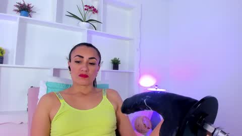 Snapshot of jehnmorris chatting on 01-23-25, 06:14 Jehn online show from 01-23-25, 06:14