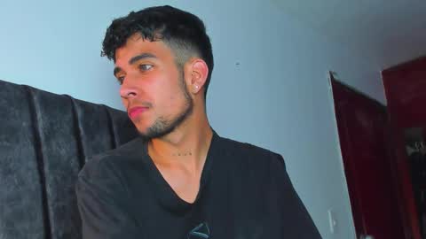 Snapshot of jei_cox chatting on 10-15-25, 11:10 jei online show from 10-15-25, 11:10