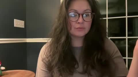 Jelli online show from 12-25-24, 04:33