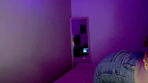 Snapshot of jellyrose chatting on 12-02-25, 11:34 jellyrose online show from 12-02-25, 11:34