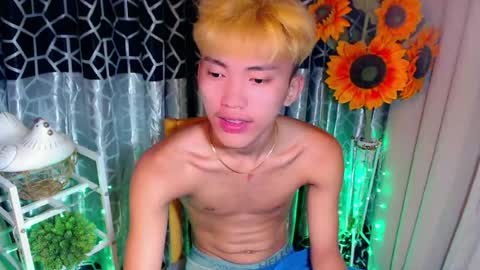 Snapshot of jemart_urnaughtboy chatting on 06-18-26, 12:53 jemart_urnaughtboy online show from 06-18-26, 12:53