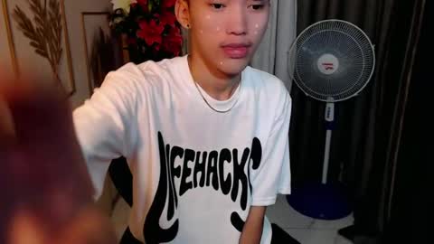 Snapshot of jemart_urnaughtboy chatting on 07-15-26, 10:53 jemart_urnaughtboy online show from 07-15-26, 10:53