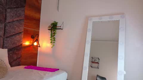 Jena  online show from 11-21-25, 02:10