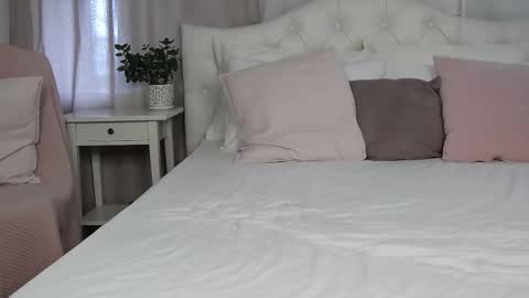 Jena  dont forget to thumbs up your rating is so important to me  online show from 02-28-25, 06:32